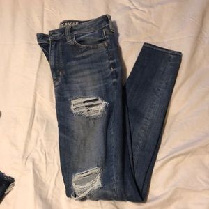American Eagle size 2 jeans - like new